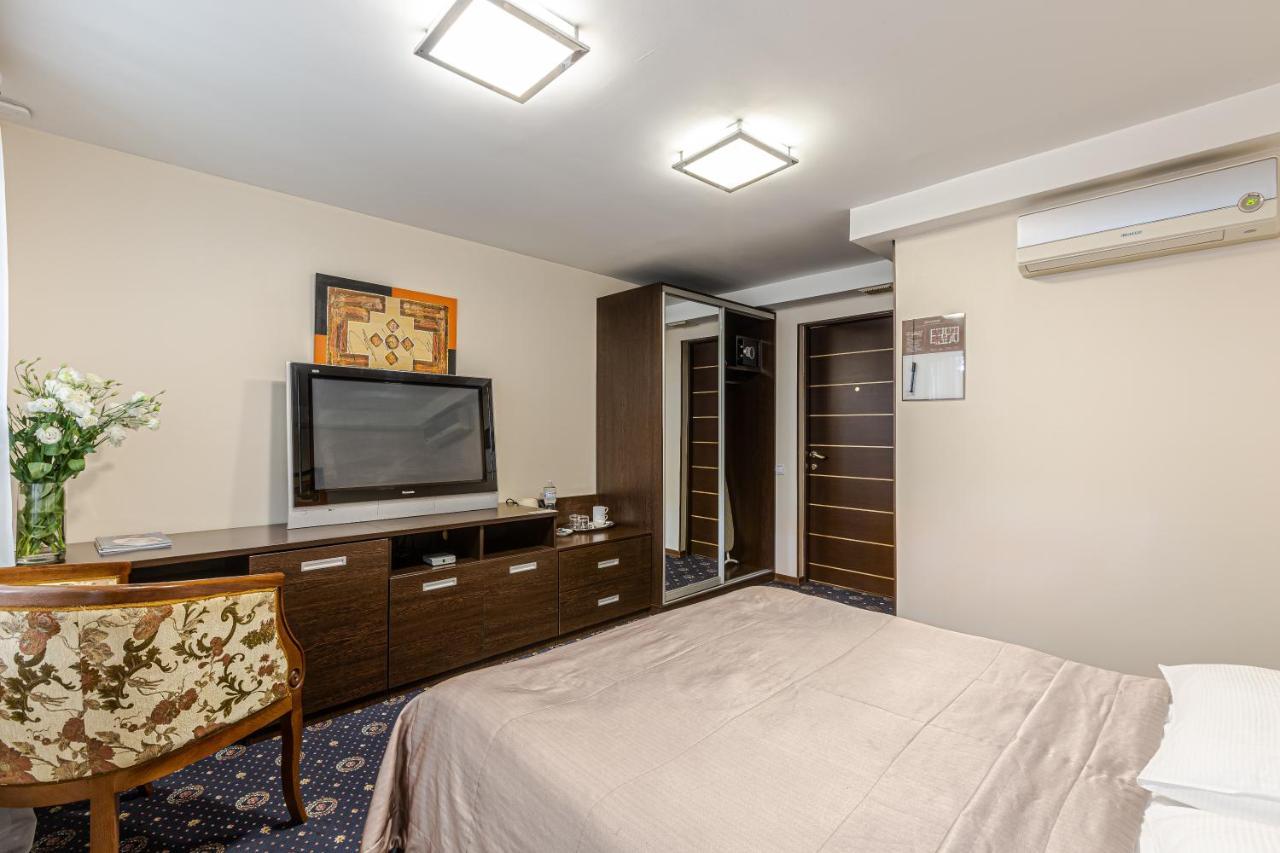 Incognito Boutique Hotel เคียฟ ภายนอก รูปภาพ