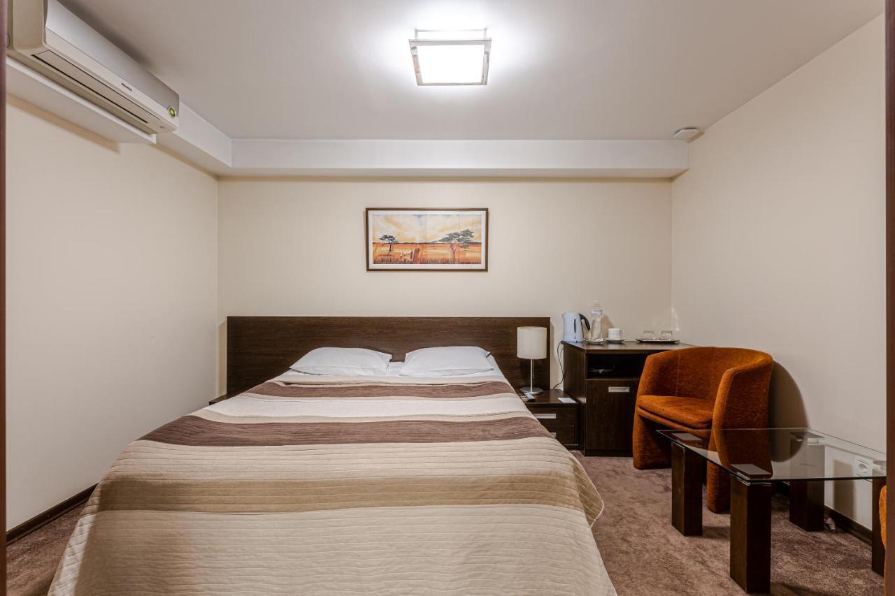 Incognito Boutique Hotel เคียฟ ภายนอก รูปภาพ