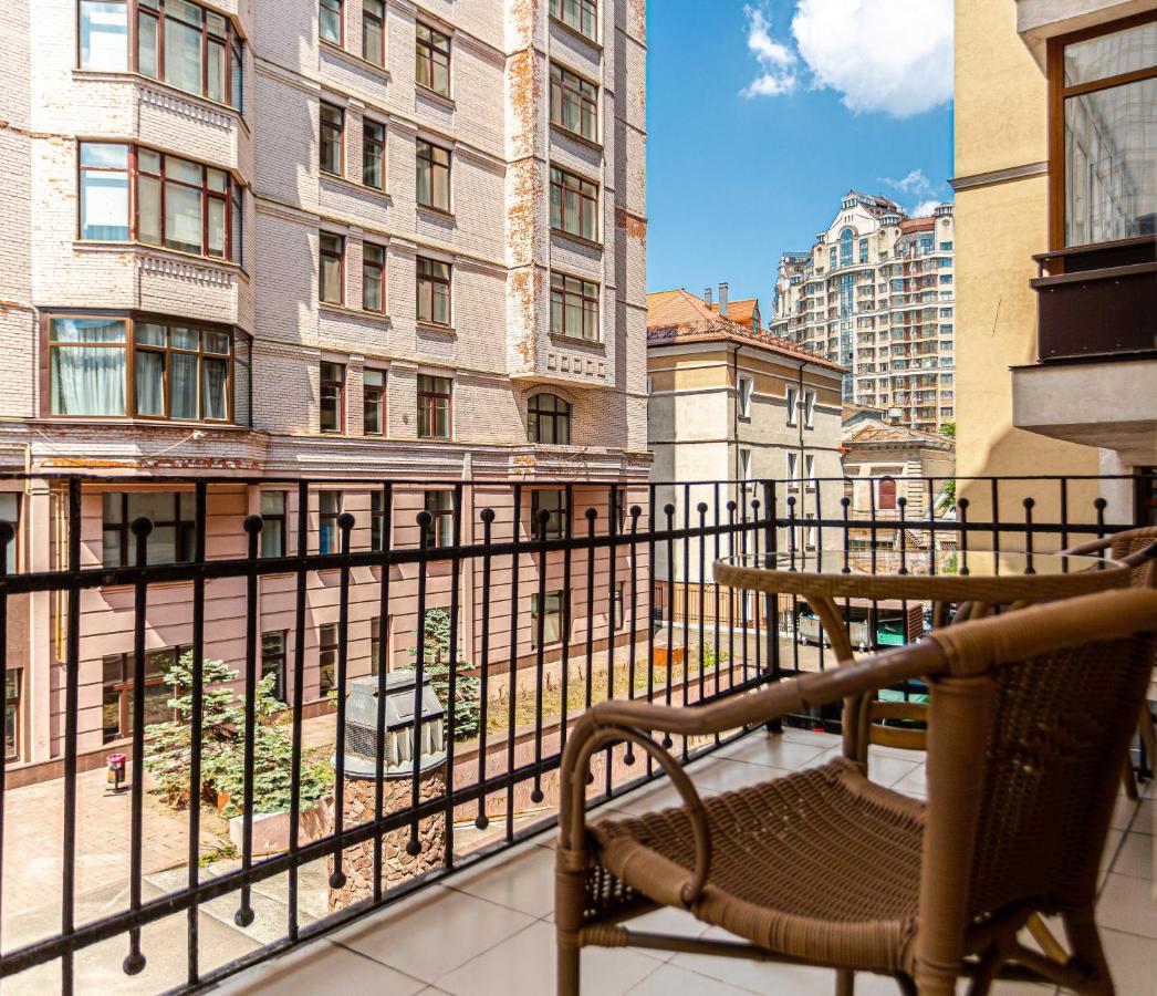 Incognito Boutique Hotel เคียฟ ภายนอก รูปภาพ