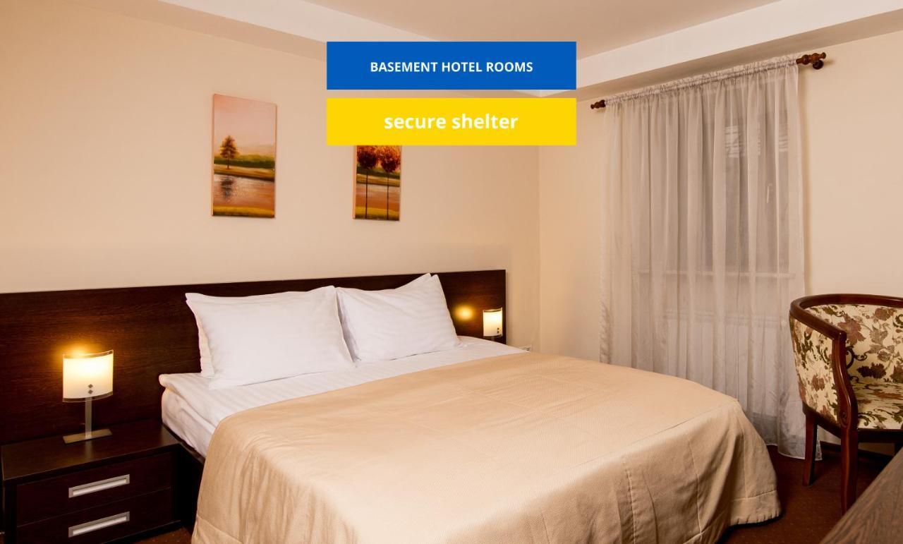 Incognito Boutique Hotel เคียฟ ภายนอก รูปภาพ